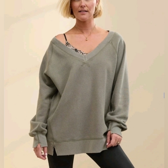 aerie Sweaters - Aerie Muted Green V-Neck Sweatshirt Relaxed Fit Sz M NWT